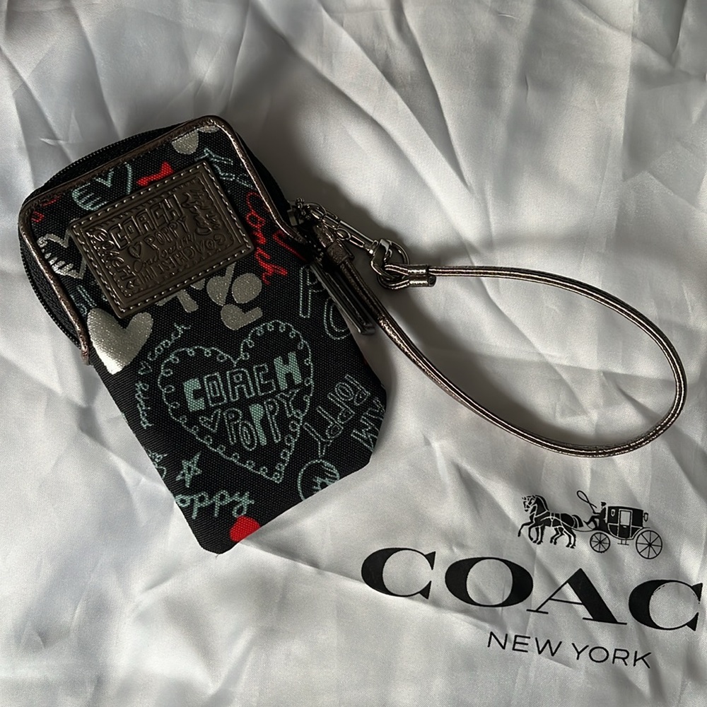Coach Poppy Wristlet